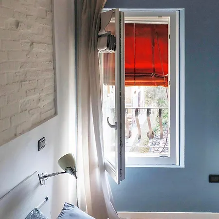 The New Place Apartment