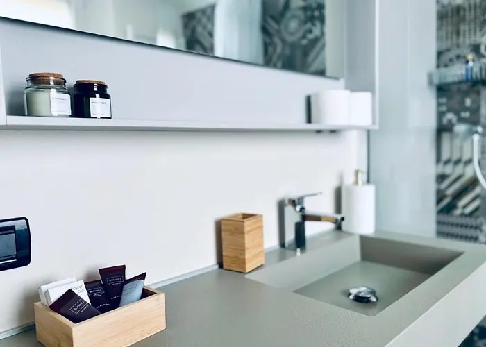 The New Place * Φεράρα